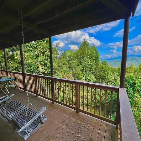 Bear Cave Villa Gatlinburg Exterior photo