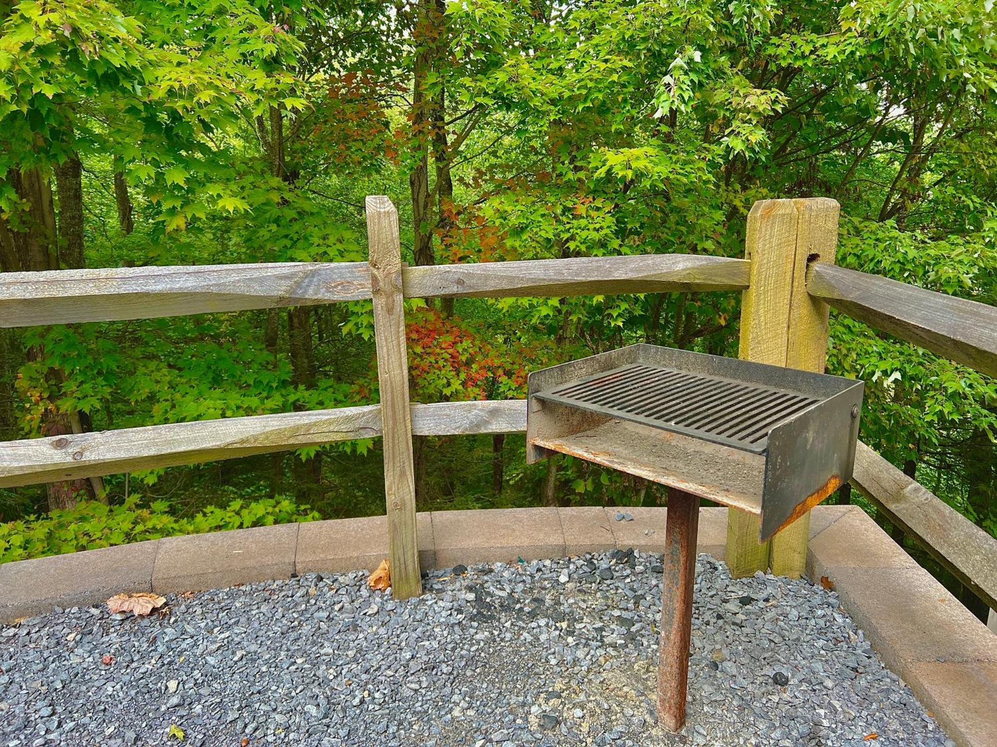 Bear Cave Villa Gatlinburg Exterior photo
