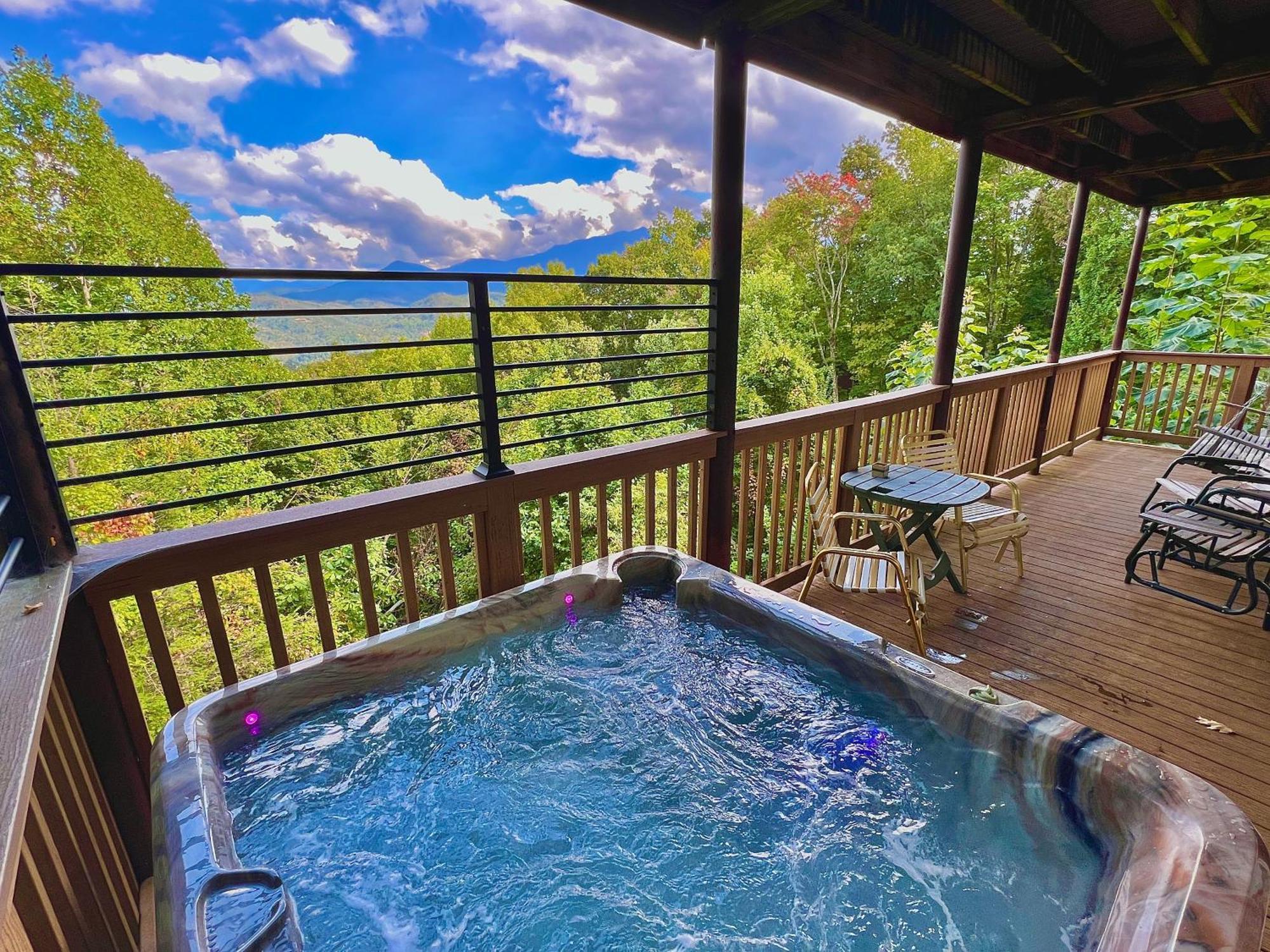 Bear Cave Villa Gatlinburg Exterior photo